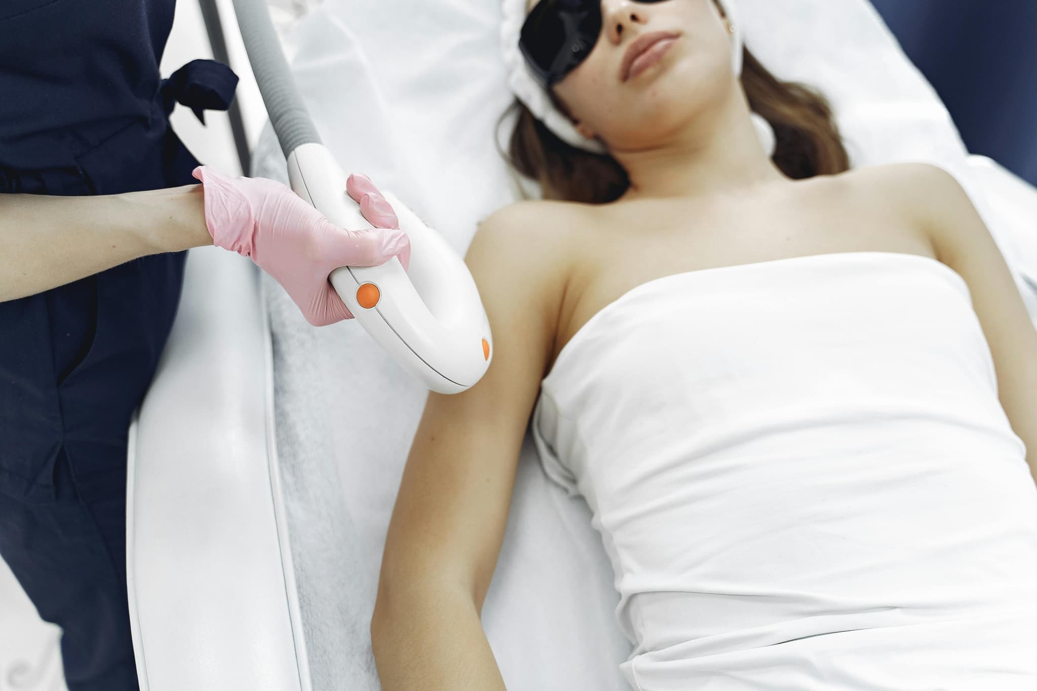 Laser ND-YAG Technician training at BC Medical Spa & Wellness Centre